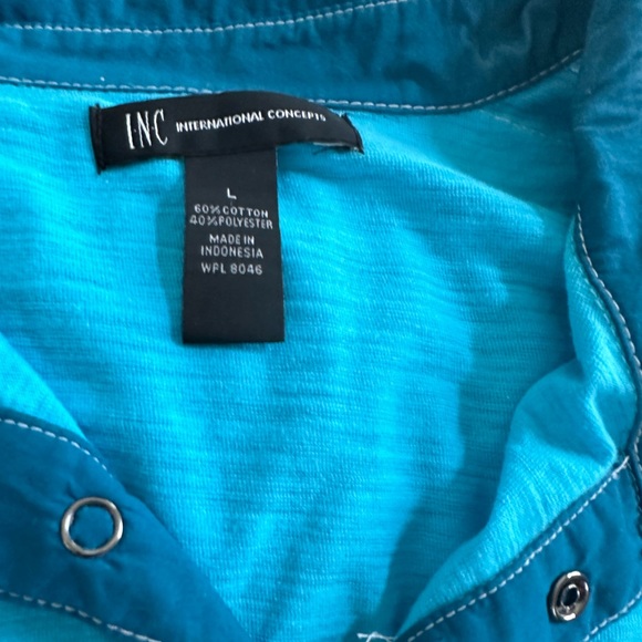 shirt - Picture 3 of 4